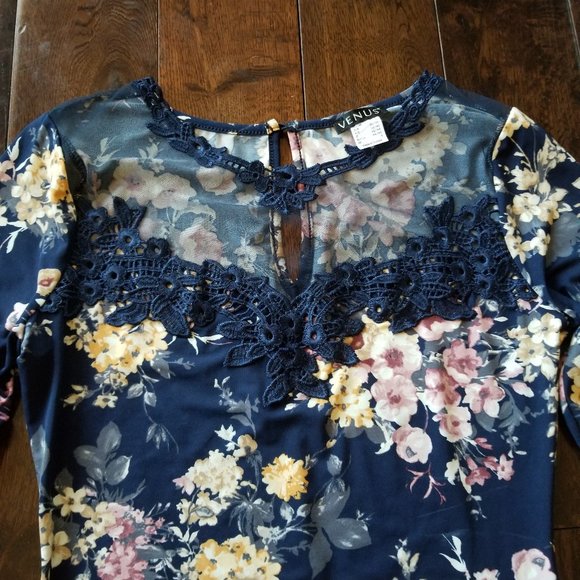 VENUS Blue Floral Mesh and Lace Top - Picture 6 of 8